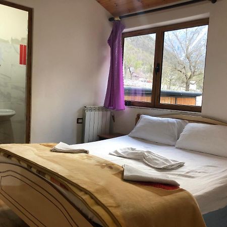 Bjeshkeza Bujtina Hotel Nderlysaj Bagian luar foto