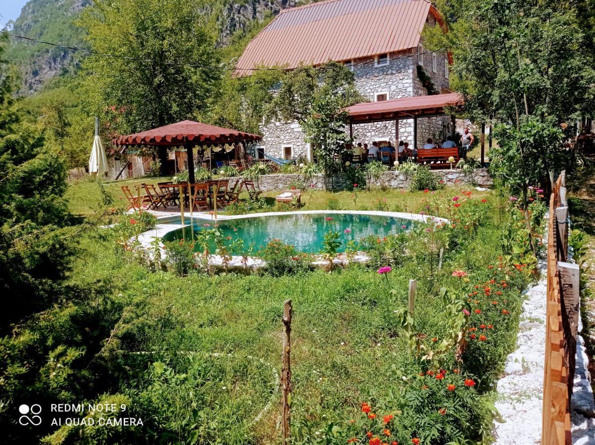 Bjeshkeza Bujtina Hotel Nderlysaj Bagian luar foto