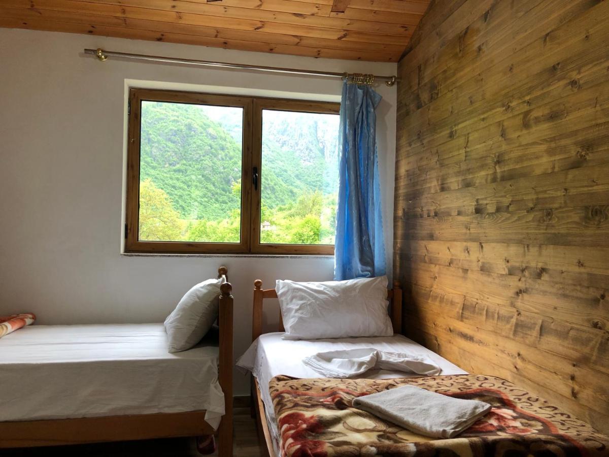 Bjeshkeza Bujtina Hotel Nderlysaj Bagian luar foto